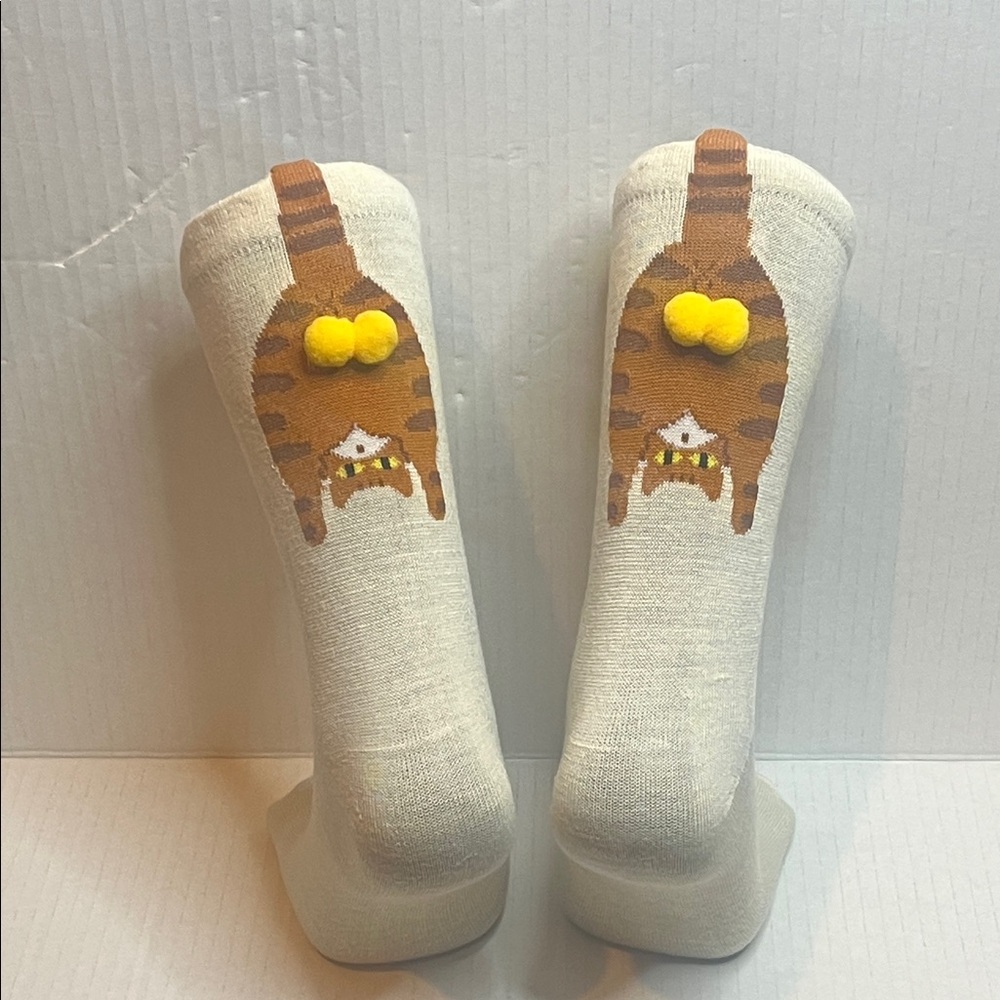 Cat Novelty Women's Socks (Cream)